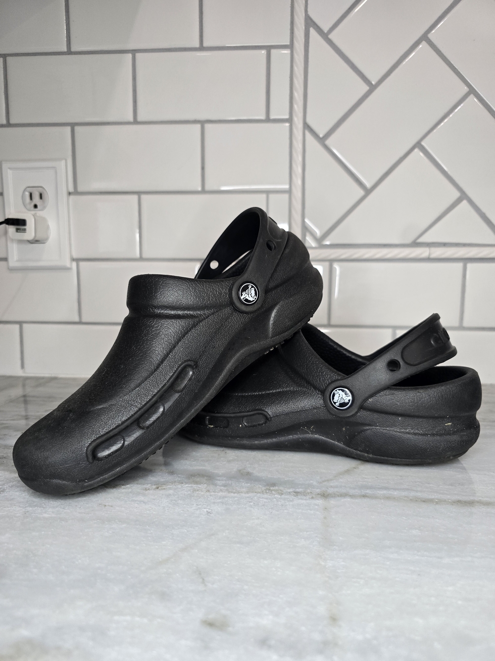 Crocs Classic Clogs Black Men's 5 Women's 7